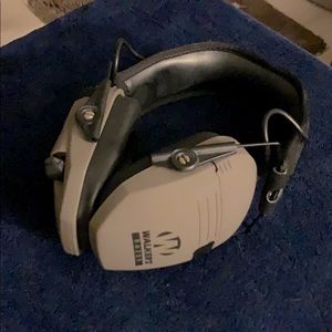 Walkers Razor - Gun range ear protection. Like new